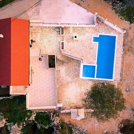Vila Dvori Stipanovi With Heated Pool And Jacuzzi Donje Rascane Exteriér fotografie